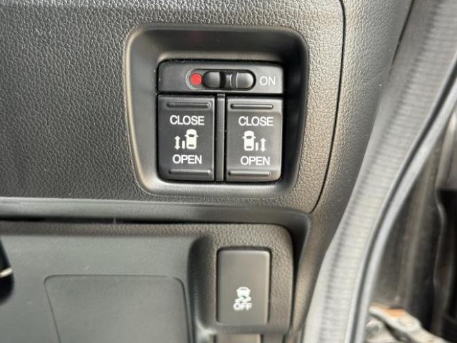 N-BOX660カスタムGターボパッケージ 4WD 660 5Dr