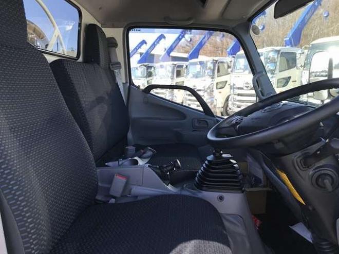デュトロタンクローリー　2DG-XZU685M 新明和工業　 4WD 4000