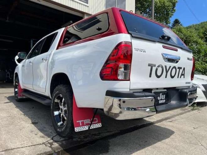 ハイラックス2.4 Z ディーゼルターボ 4WD　TRDキャノピー/マッドタイヤ/Bカメラ 2400