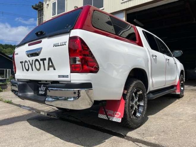 ハイラックス2.4 Z ディーゼルターボ 4WD　TRDキャノピー/マッドタイヤ/Bカメラ 2400