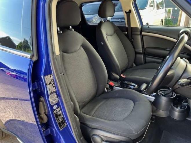 ミニクロスオーバー クーパー D オール4 4WD　社外ナビ・ディーゼル・夏冬タイヤセット付 正規輸入車 2000