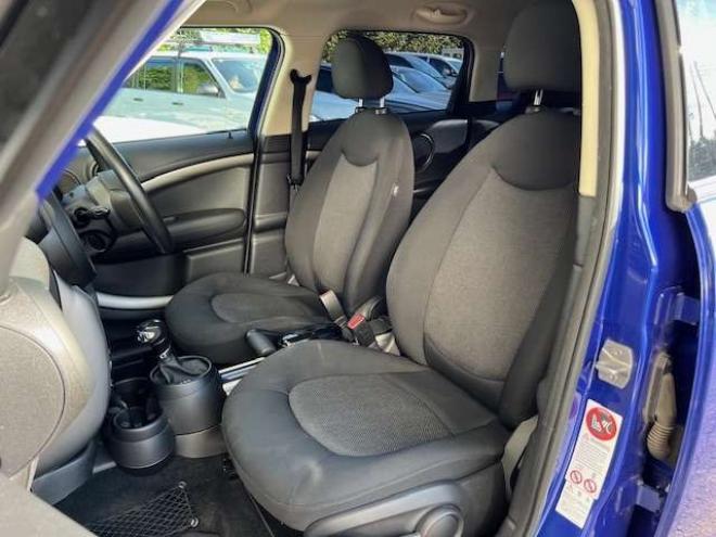 ミニクロスオーバー クーパー D オール4 4WD　社外ナビ・ディーゼル・夏冬タイヤセット付 正規輸入車 2000
