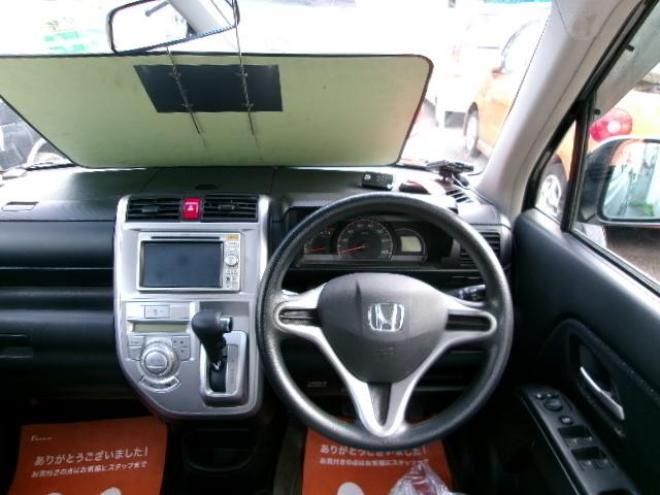 ゼストスパーク W 4WD 660 5Dr