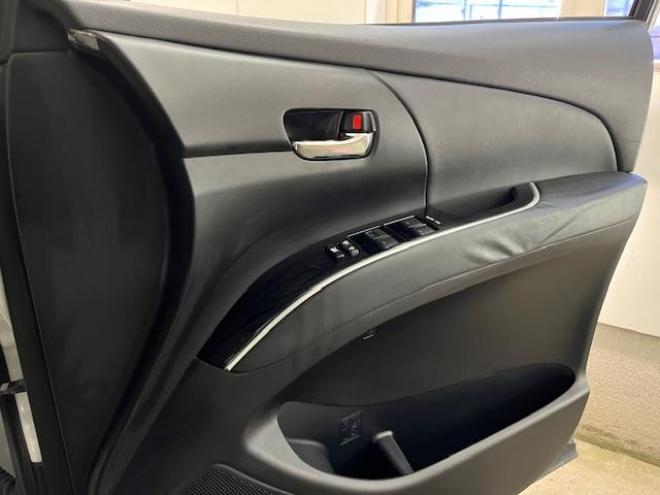 エスティマアエラス　プレミアムエディション　後期型　本州仕入　禁煙車　ＷＡＫＯＳバリアスコーティング済　純正１８インチＡＷ　社外１７ＡＷ＋スタッドレスタイヤ付　両側パワースライドドア　パワーバックドア　純正ハーフレザーシート　純正ナビ（フルセグ地デジ　ＤＶＤ再生　Ｂｌｕｅｔｏｏｔｈ）＋バックカメラ　純正１１インチリアフリップダウンモニター　ＰＵＳＨスタート　スマートキー　クルーズコントロール　運転席パワーシート　２列目オットマン仕様　タイミングチェーン車　ＨＩＤ ヘッドライト　横滑り防止装置 4WD 2400 5D