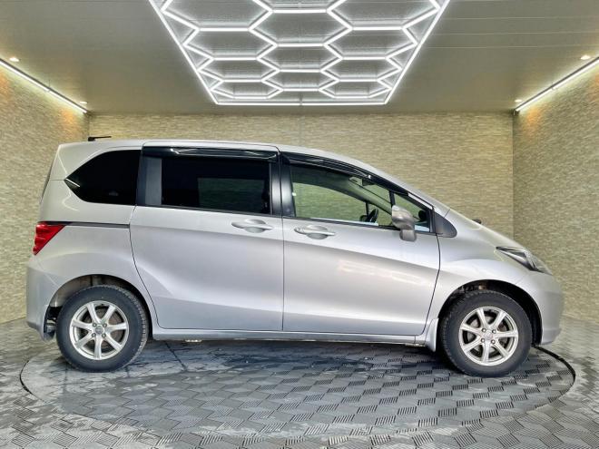 フリード1.5Gハイウェイエディション 4WD 5年保証 ナビTV Bカメ パワスラ ドラレコ ETC 寒冷地仕様 禁煙 車検整備2年付 修復歴無