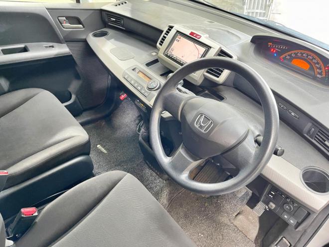 フリード1.5Gハイウェイエディション 4WD 5年保証 ナビTV Bカメ パワスラ ドラレコ ETC 寒冷地仕様 禁煙 車検整備2年付 修復歴無