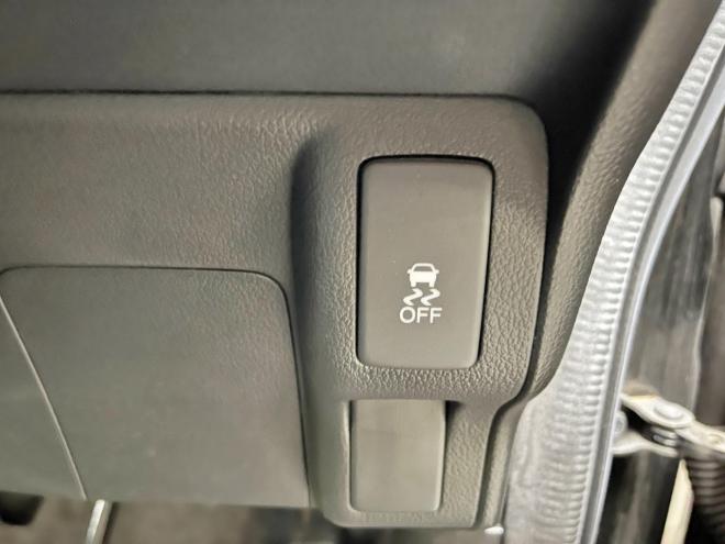 N-BOXG SSパッケージ 4WD 5年保証 スマキー パワスラ 寒冷地仕様 禁煙 車検整備2年付 修復歴無