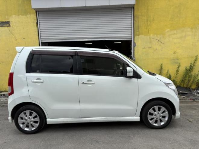ワゴンR（特別価格車）FXリミテッド 4WD 660 5Dr
