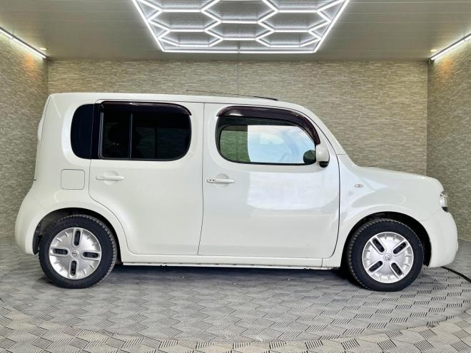 キューブ15X FOUR Vセレクション 4WD 5年保証 スマキー ナビTV Bカメ 夏冬タイヤ ETC 寒冷地仕様 禁煙 車検整備2年付
