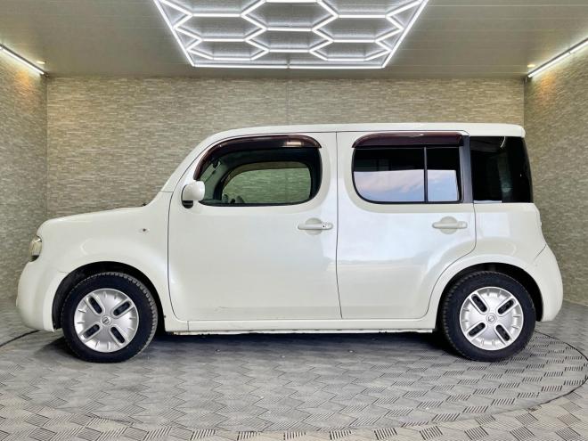 キューブ15X FOUR Vセレクション 4WD 5年保証 スマキー ナビTV Bカメ 夏冬タイヤ ETC 寒冷地仕様 禁煙 車検整備2年付