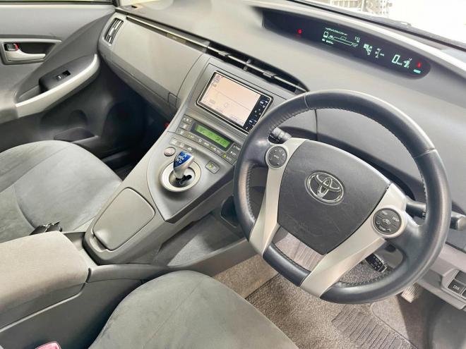 プリウス1.8Gツーリングセレクション 5年保証 スマキー ナビTV ETC 寒冷地仕様 禁煙 車検整備2年付