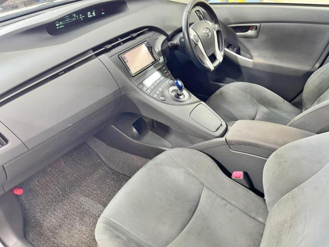 プリウス1.8Gツーリングセレクション 5年保証 スマキー ナビTV ETC 寒冷地仕様 禁煙 車検整備2年付