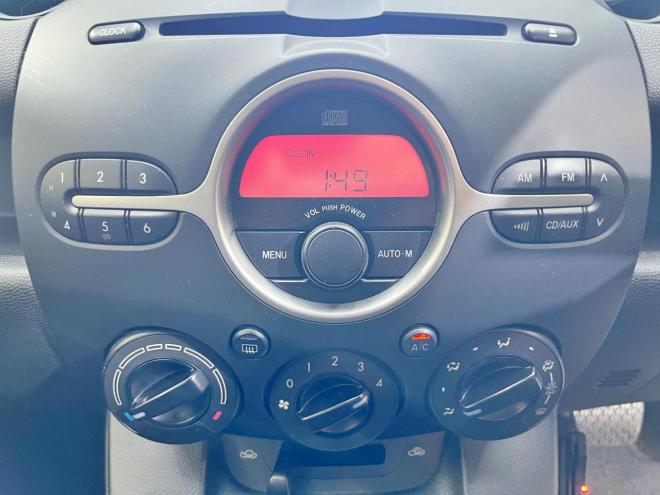 デミオ13C 4WD 5年保証 夏冬タイヤ ETC 寒冷地仕様 禁煙 車検整備2年付