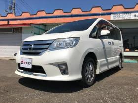 セレナ　ハイウェイスター Vセレクション 4WD 2000 5Dr