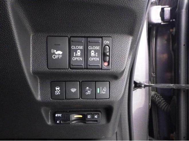 フリード+ハイブリッド ホンダセンシング 4WD 車検満タンすぐ乗れます 