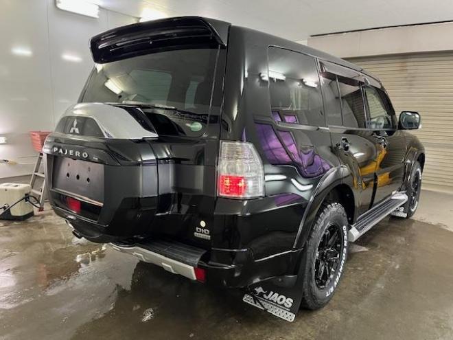 パジェロロング　エクシード　後期型　寒冷地仕様　禁煙車　ダブルバッテリー　ディーゼルターボ　新品ＷＥＤＳキーラー１７ＡＷ＋新品ＴＯＹＯホワイトレタータイヤ　社外１７ＡＷ＋スタッドレスタイヤ付　新品ＪＡＯＳブラックマッドガード　パナソニックナビ＋バックカメラ　クルーズコントロール　エンジンスターター　両席シートヒーター　リアヒーター　横滑り防止装置　盗難防止装置　１００Ｖ電源　ＨＩＤ 4WD 3200 5Dr