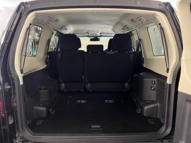 パジェロロング　エクシード　後期型　寒冷地仕様　禁煙車　ダブルバッテリー　ディーゼルターボ　新品ＷＥＤＳキーラー１７ＡＷ＋新品ＴＯＹＯホワイトレタータイヤ　社外１７ＡＷ＋スタッドレスタイヤ付　新品ＪＡＯＳブラックマッドガード　パナソニックナビ＋バックカメラ　クルーズコントロール　エンジンスターター　両席シートヒーター　リアヒーター　横滑り防止装置　盗難防止装置　１００Ｖ電源　ＨＩＤ 4WD 3200 5Dr