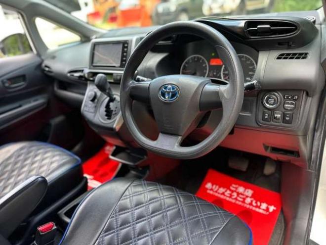 ウィッシュ1.8 X 4WD　記録簿　パワステ　パワーウィンドウ　純正ナビ　地デジフルセグ　社外アルミ　ABS　キーレス　ETC　シートカバー　純正エンジンスターター 1800