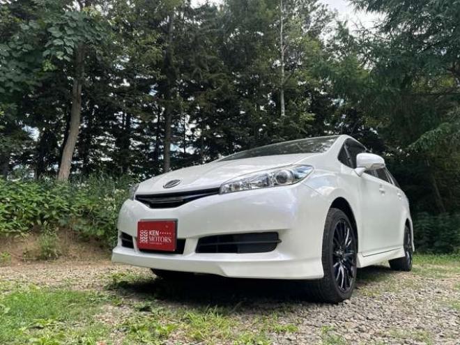 ウィッシュ1.8 X 4WD　記録簿　パワステ　パワーウィンドウ　純正ナビ　地デジフルセグ　社外アルミ　ABS　キーレス　ETC　シートカバー　純正エンジンスターター 1800