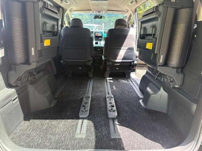 ヴェルファイアハイブリッド2.4 ZR 4WD　両側パワスラ/パワーバックドア/ドラレコ 2400
