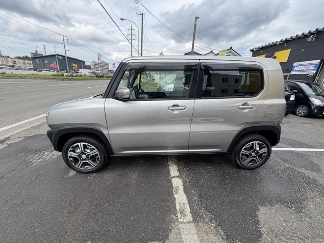 ハスラーHUSTLER  4WD Ⅹ TURBO寒冷地仕様　ブレーキアシスト　hid ワンオーナー　Bluetoothフルセグナビ　エンジンスターター　autoライト　autoエアコン　フォグランプ　スマートキー　シートヒーター　アイドリングストップ　15インチアルミ　スタットレス記録簿6枚　エンジンオイル交換　CVTオイル交換 4WD 660 ５Dr
