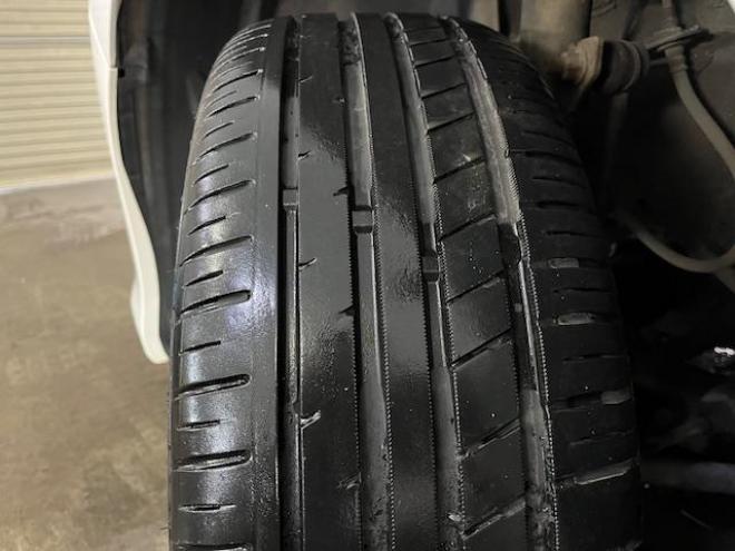 セレナハイウェイスター　禁煙車　ＷＡＫＯＳバリアスコーティング済　社外１８インチＡＷ　社外１５ＡＷ＋スタッドレスタイヤ付　両側パワースライドドア　純正ナビ（フルセグ地デジ　ＤＶＤ再生　Ｂｌｕｅｔｏｏｔｈハンズフリー）＋バックカメラ　純正リアフリップダウンモニター　クルーズコントロール　アイドリングストップ　横滑り防止装置　ＨＩＤ　ＥＴＣ 　タイミングチェーン 4WD 2000 5Dr