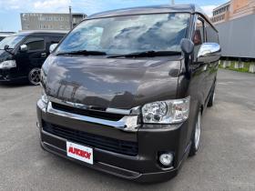 ハイエースバン　2.7 スーパーGL 50THアニバーサリー リミテッド ワイド ミドルルーフ ロングボディ4WD　ESSEXフロントリップ　BADフェイスボンネット　ルーフスポイラー　25mmオーバーフェンダー　2ピース9Jアルミ　415COBRAベッドKIT　ローダウン　ヨコハマパラダ 2700