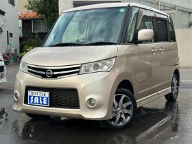 ルークス　ハイウェイスター 4WD　左側パワースライドドア　プッシュスタート 660
