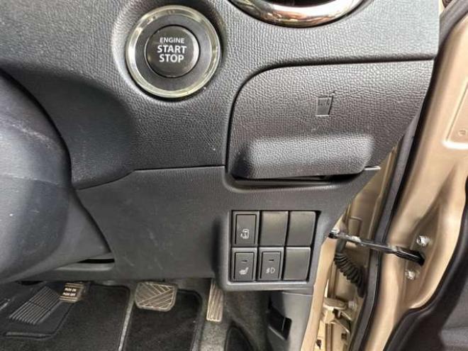 ルークスハイウェイスター 4WD　左側パワースライドドア　プッシュスタート 660