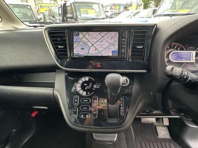 デイズルークスハイウェイスターX Vセレクション 4WD　パワースライドドア　バックモニター 660