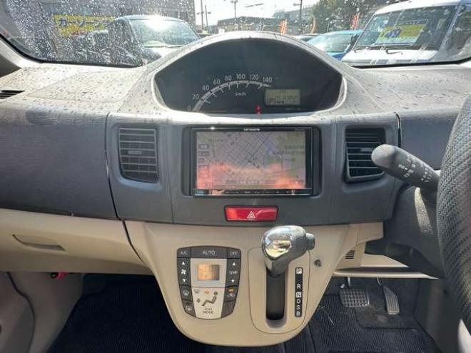 ムーヴX 4WD　Bluetooth　ナビ　プッシュスタート　エコアイドル　インテリキー　地デジ 660