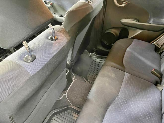 フィット1.3G 4WD 5年保証 ETC 寒冷地仕様 車検整備2年付