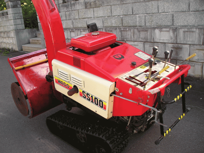 除雪機ワドー10馬力除雪機　ＳＳ－100　ガソリンエンジン　ローリング付　整備済み　即使用可