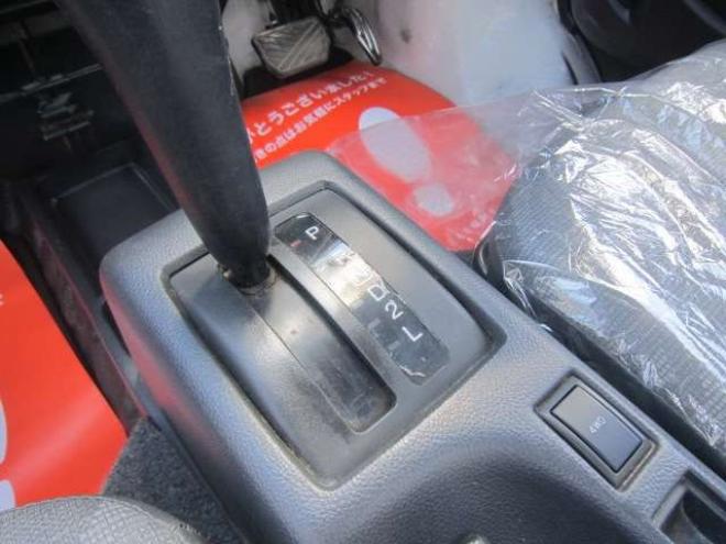 スクラムトラック　KC スペシャル 3方開 4WD　オートマ エアコン パワステ 新品夏タイヤ 道外仕入れ 660