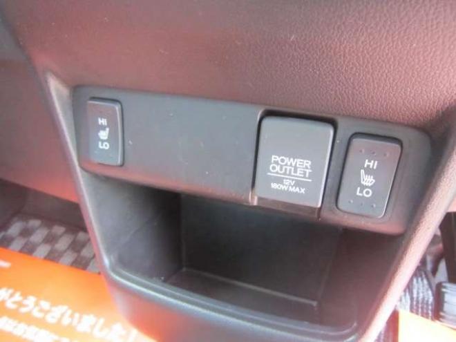N-BOXカスタムG Lパッケージ 4WD　パワスラドア ナビTV スマートキー 車検令和8年9月 夏冬タイヤ 660
