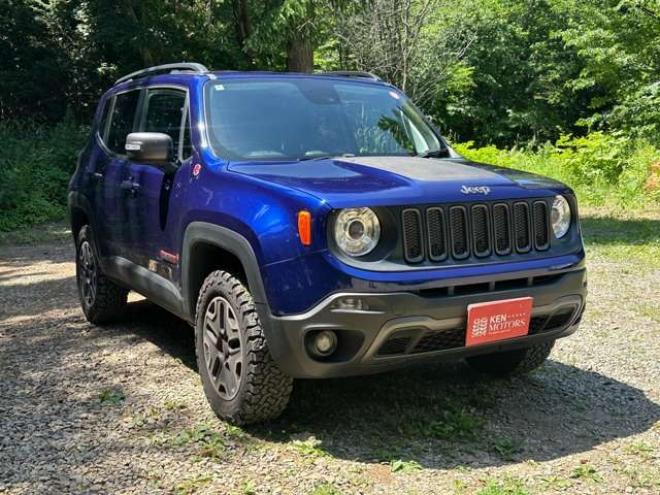 ジープレネゲード トレイルホーク 4WD　ワンオーナー/リフトUP/純正ナビ/Bカメラ 正規輸入車 2400