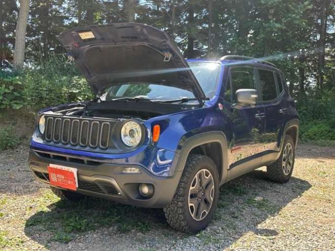 ジープレネゲード トレイルホーク 4WD　ワンオーナー/リフトUP/純正ナビ/Bカメラ 正規輸入車 2400