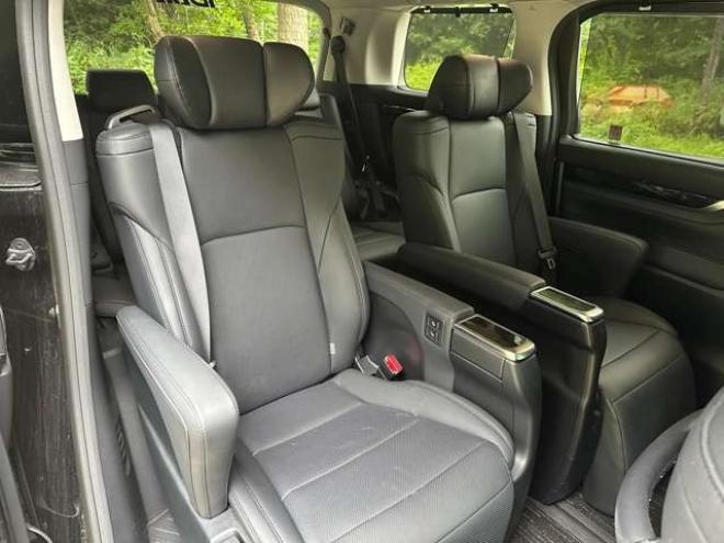 アルファード2.5 S Cパッケージ 4WD　モデリスタエアロ　両側パワースラ　電動リアゲート　後席モニター　フルセグ　バックカメラ　電動シート　3列シート　スマートキー　クルーズコントロール　社外アルミ　障害物センサー　レーンキープアシスト 2500