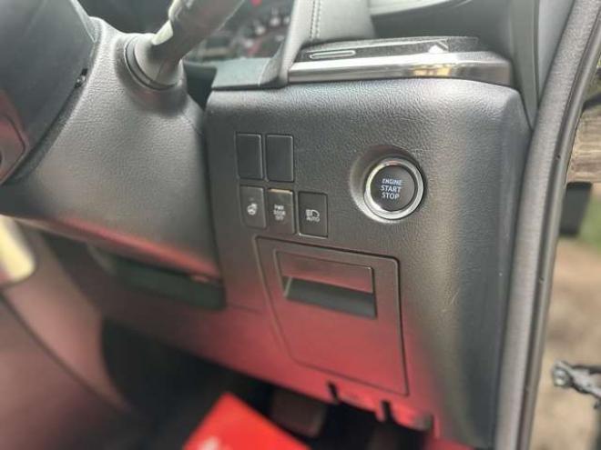 アルファード2.5 S Cパッケージ 4WD　モデリスタエアロ　両側パワースラ　電動リアゲート　後席モニター　フルセグ　バックカメラ　電動シート　3列シート　スマートキー　クルーズコントロール　社外アルミ　障害物センサー　レーンキープアシスト 2500