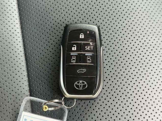 アルファード2.5 S Cパッケージ 4WD　モデリスタエアロ　両側パワースラ　電動リアゲート　後席モニター　フルセグ　バックカメラ　電動シート　3列シート　スマートキー　クルーズコントロール　社外アルミ　障害物センサー　レーンキープアシスト 2500