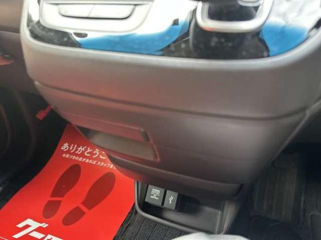 フリード+1.5 ハイブリッド G 4WD　ホンダセンシング　記録簿　衝突安全ブレーキ　PS　PW　純正ナビ　ABS　キーレス　バックカメラ　両側パワースライドドア　フルセグ　LED　シートヒーター　ミラーヒーター　ETC　クルーズコントロール 1500