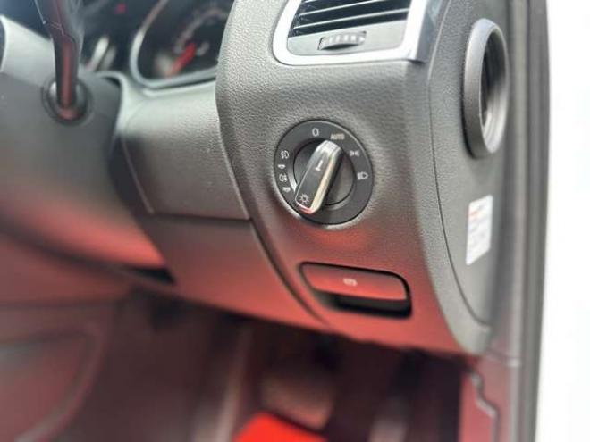 アウディQ7 3.0 TFSI クワトロ Sラインパッケージ 4WD　PS　PW　純正ナビ　純正アルミ　ABS　キーレス　ディーラー車　純正オーディオ　バックカメラ　黒革シート　ETC　ボーズサウンド　クルーズコントロール　電動シート　シートヒーター 正規輸入車 3000