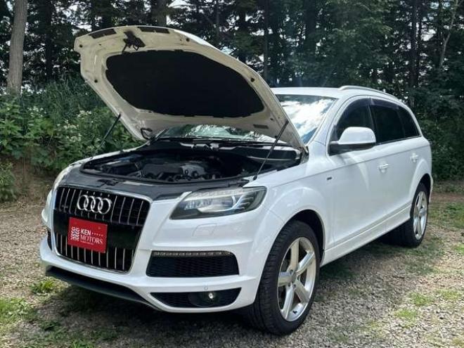 アウディQ7 3.0 TFSI クワトロ Sラインパッケージ 4WD　PS　PW　純正ナビ　純正アルミ　ABS　キーレス　ディーラー車　純正オーディオ　バックカメラ　黒革シート　ETC　ボーズサウンド　クルーズコントロール　電動シート　シートヒーター 正規輸入車 3000