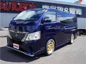 キャラバン　2.4 AUTECH ロングボディ ディーゼルターボ 4WD　セレクション　Bodyline新作17インチAW&薄型オーバーフェンダー&ベッドキットTYPE2　ヨコハマPARADA215/60R17 登録済未使用車 2400