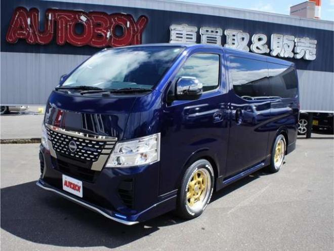キャラバン2.4 AUTECH ロングボディ ディーゼルターボ 4WD　セレクション　Bodyline新作17インチAW&薄型オーバーフェンダー&ベッドキットTYPE2　ヨコハマPARADA215/60R17 登録済未使用車 2400