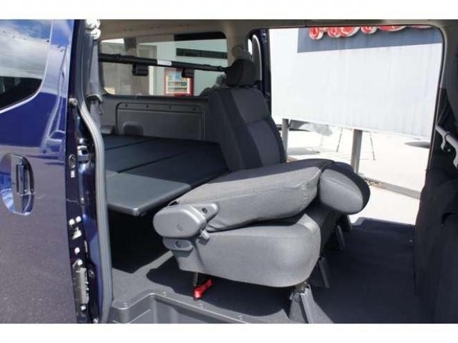 キャラバン2.4 AUTECH ロングボディ ディーゼルターボ 4WD　セレクション　Bodyline新作17インチAW&薄型オーバーフェンダー&ベッドキットTYPE2　ヨコハマPARADA215/60R17 登録済未使用車 2400