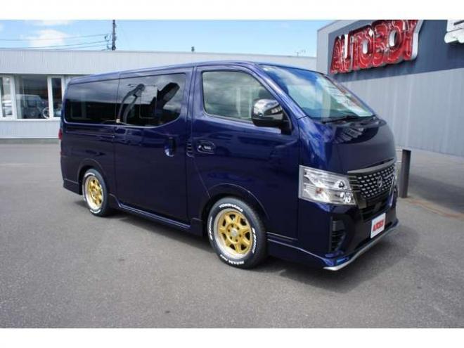 キャラバン2.4 AUTECH ロングボディ ディーゼルターボ 4WD　セレクション　Bodyline新作17インチAW&薄型オーバーフェンダー&ベッドキットTYPE2　ヨコハマPARADA215/60R17 登録済未使用車 2400