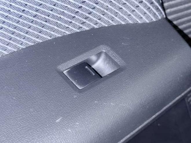 フリードハイブリッド1.5 ジャストセレクション　下廻防錆TVナビBカメ後席モニタETC 2WD 1500