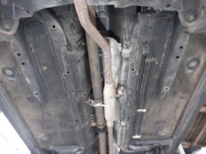 ヴィッツ1.3 F 4WD　4WD　寒冷地仕様　ナビ　TV　フルセグTV　B/T　バックカメラ　ETC　ワイパーデアイサー　キーレスキー 1300