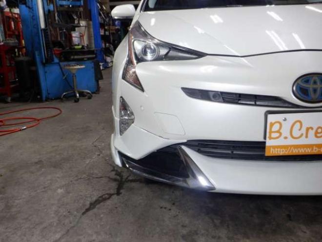 プリウス1.8 S セーフティ プラス E-Four 4WD　本州仕入・ナビ・TV・Bカメラ・エアロ・LEDヘッドライト・衝突軽減・クルコン・スマートキー・プッシュスタート・オートマチックハイビーム・ETC・フォグランプ・社外17インチAW 1800
